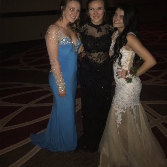 prom dress!! - Picture 5 of 5